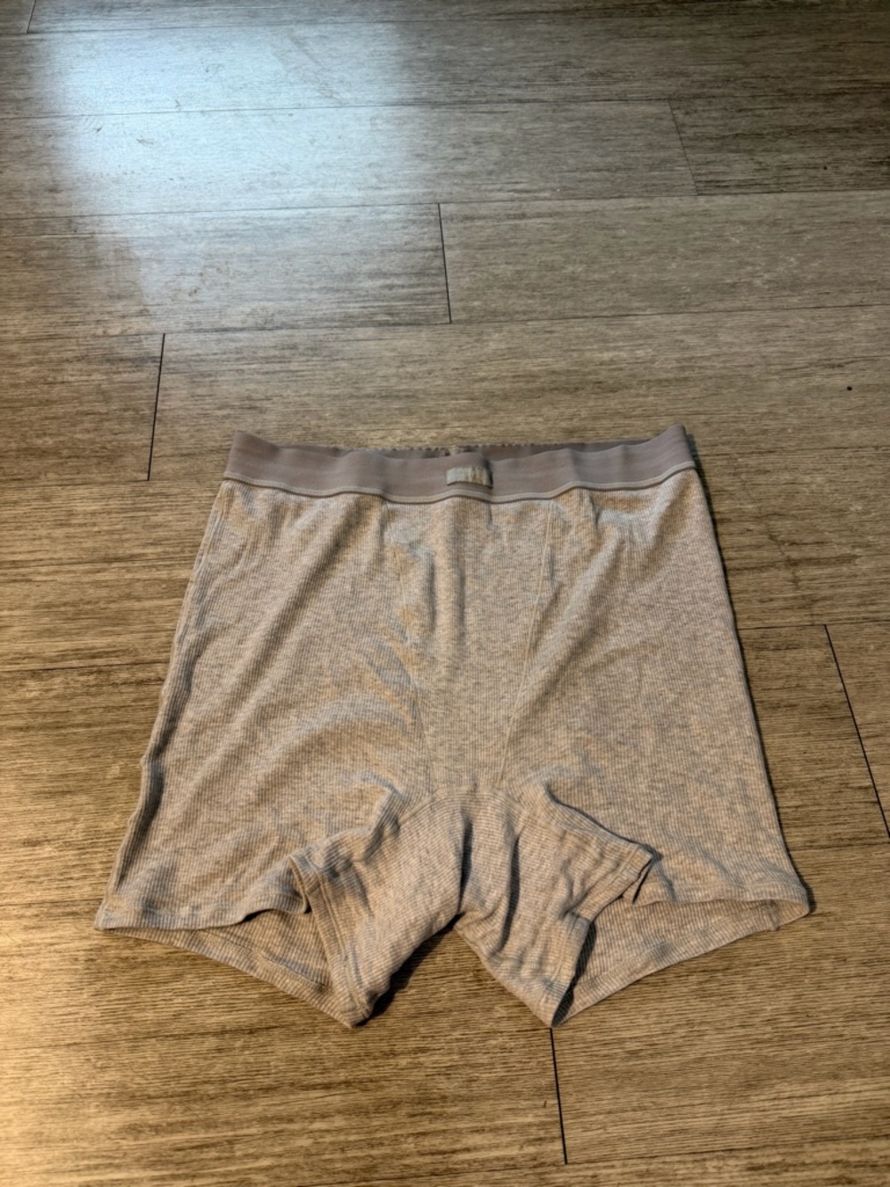 SKIMS Women's Cotton Rib boxer shorts - Picture 3 of 5